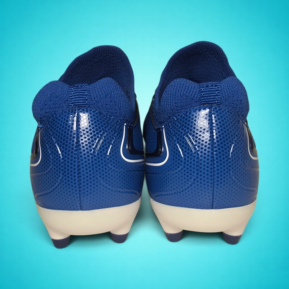 New Umbro Tocco V Premier FG Men's Blue & White Soccer Cleats, Size 7.5 - Picture 8 of 8